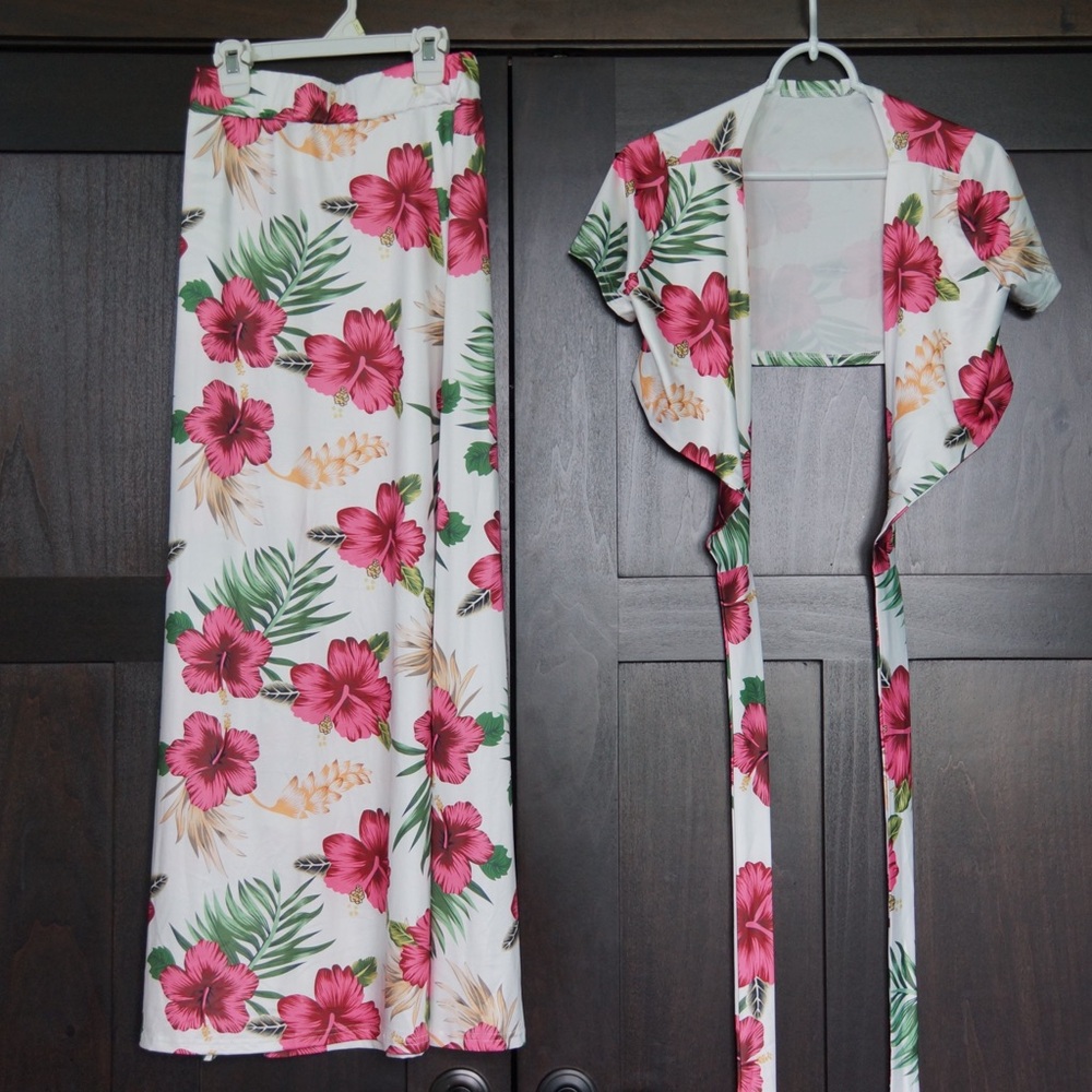 Amazon White Cream Maxi Pencil Skirt Resort Wear